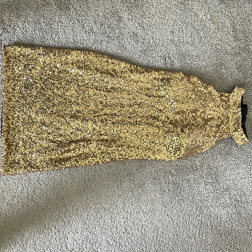 Gold sequins dress